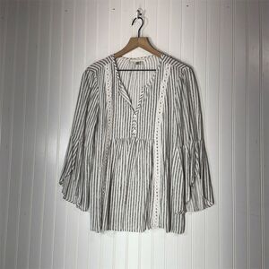 Floral & Vine Striped Boho Peasant Top M Bell Sleeve Tunic Lightweight Cottage